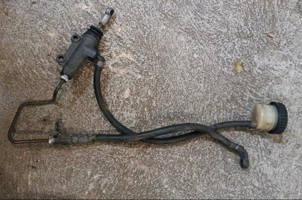 BMW R1100S Hauptbremszylinder-3